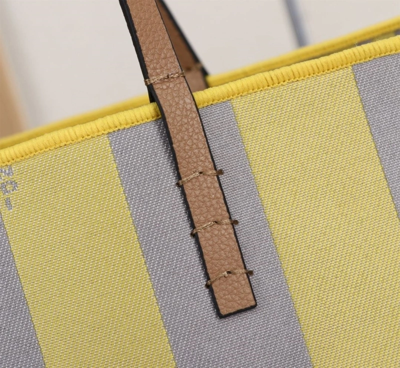 Fendi Shopping Bags 4220A-0747