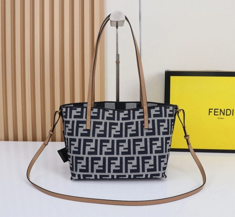 Fendi Shopping Bags 4220A-0753