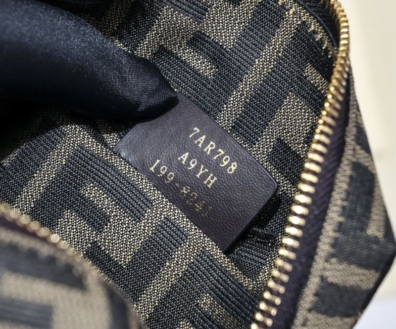 Fendi Satchel Bags 4220C-0007