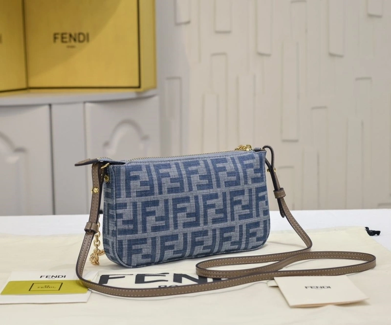Fendi Satchel Bags 4220C-0009