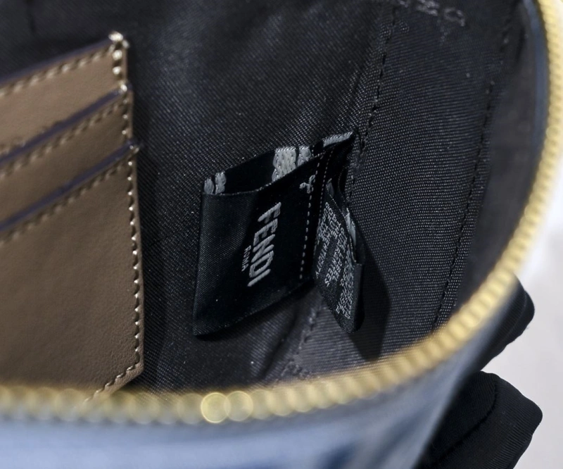 Fendi Satchel Bags 4220C-0009