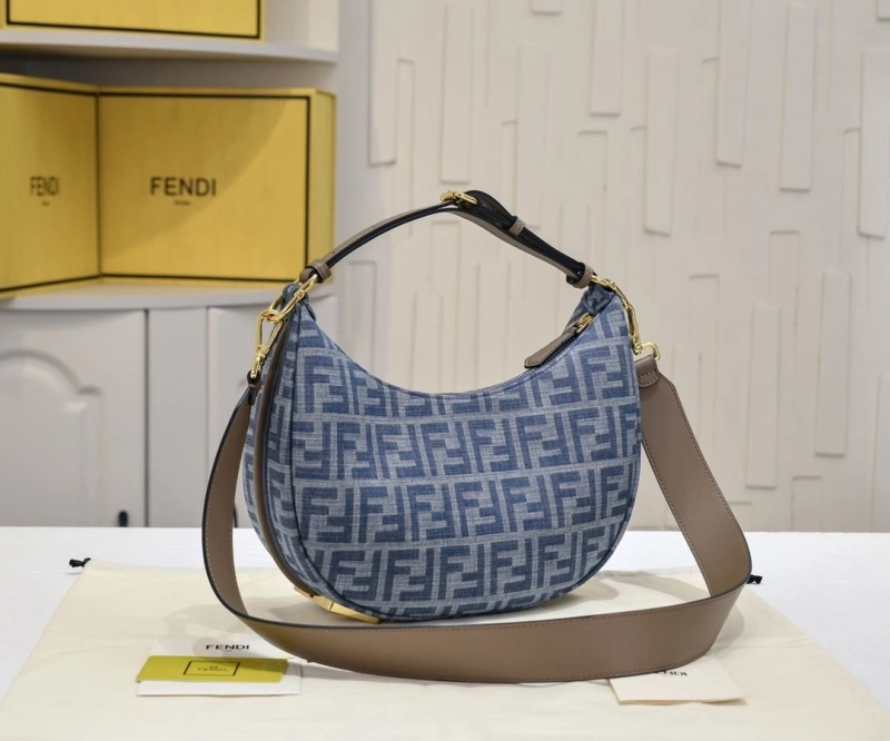 Fendi Satchel Bags 4220C-0014