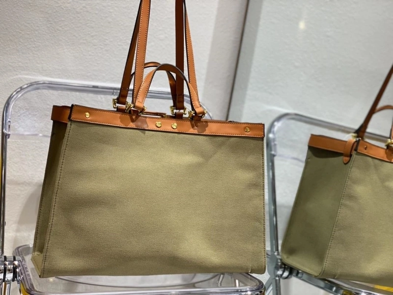 Fendi Shopping Bags 4220D-0003