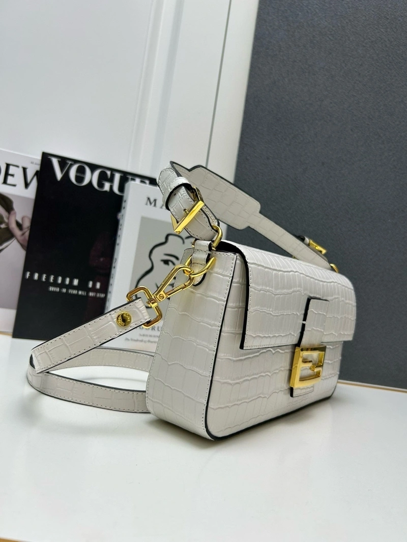 Fendi Baguette Bags 4220D-0010
