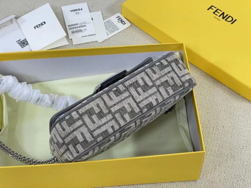 Fendi Baguette Bags 4220D-0011