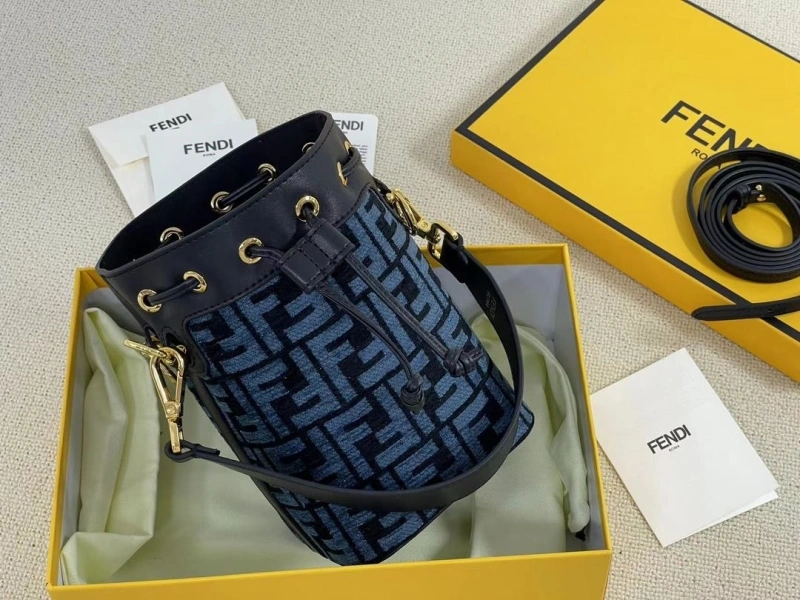 Fendi Bucket Bags 4220D-0014