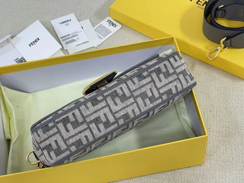Fendi Baguette Bags 4220D-0015