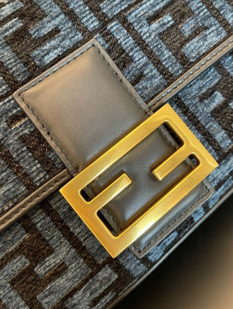 Fendi Baguette Bags 4220D-0016
