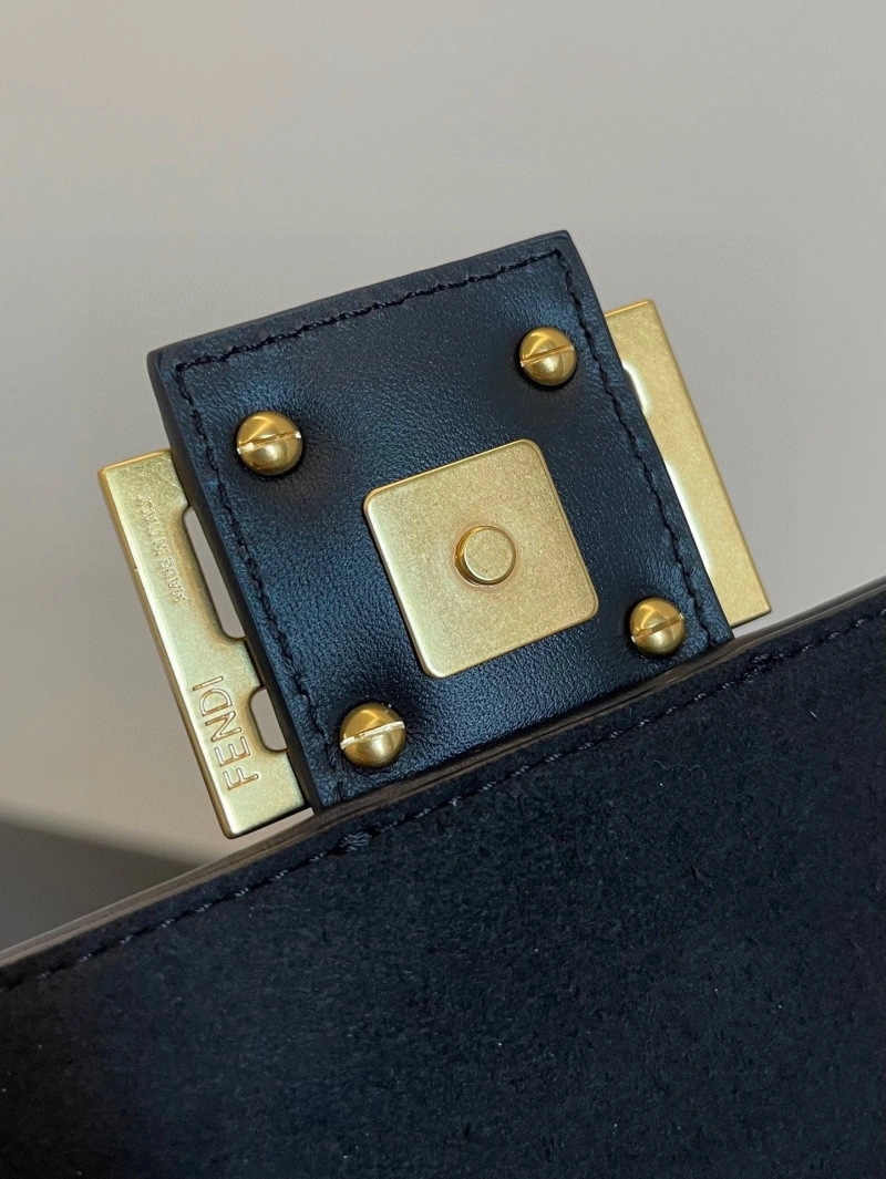 Fendi Baguette Bags 4220D-0016