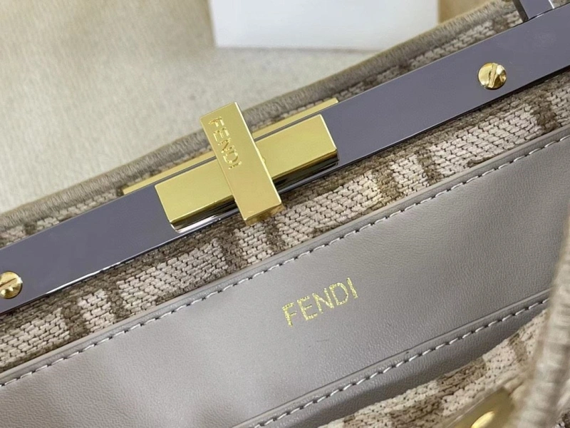 Fendi Top Handle Bags 4220D-0018