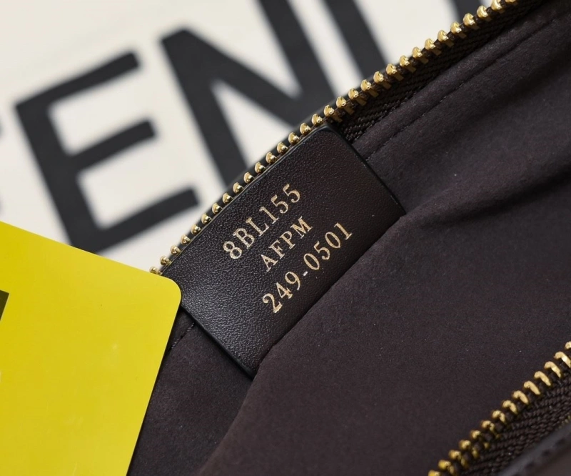 Fendi Top Handle Bags 4220D-0080