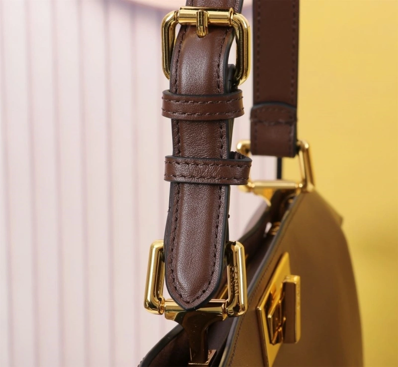 Fendi Top Handle Bags 4220D-0085