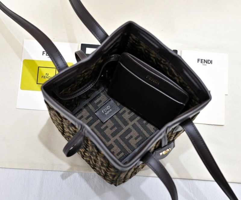 Fendi Shopping Bags 4220D-0102