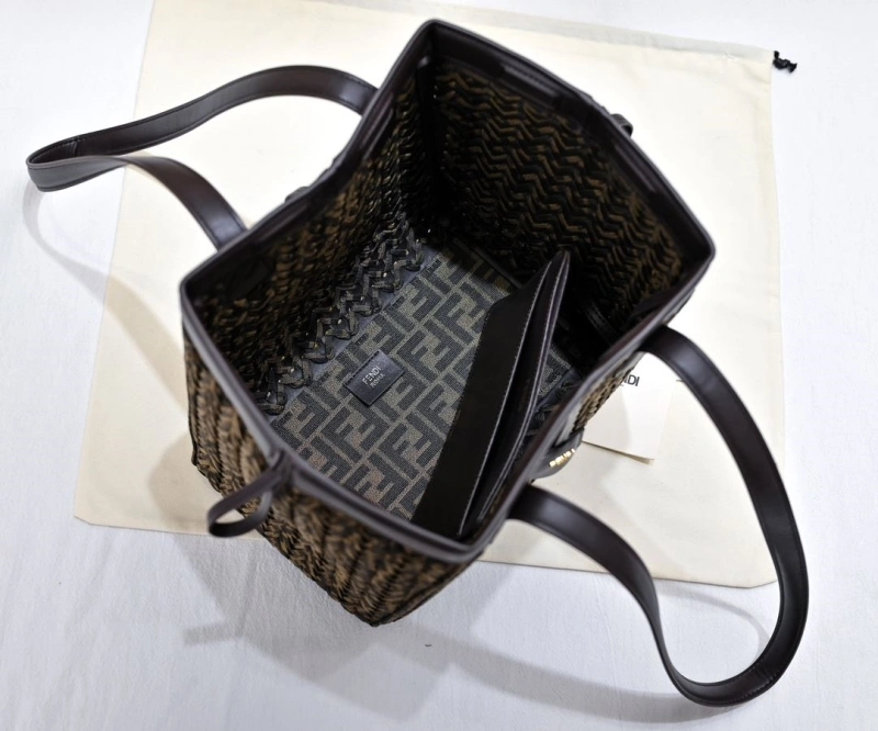 Fendi Shopping Bags 4220D-0103