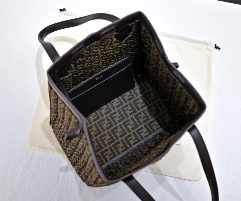 Fendi Shopping Bags 4220D-0104