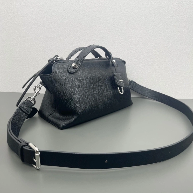 Fendi Top Handle Bags 4220D-0131