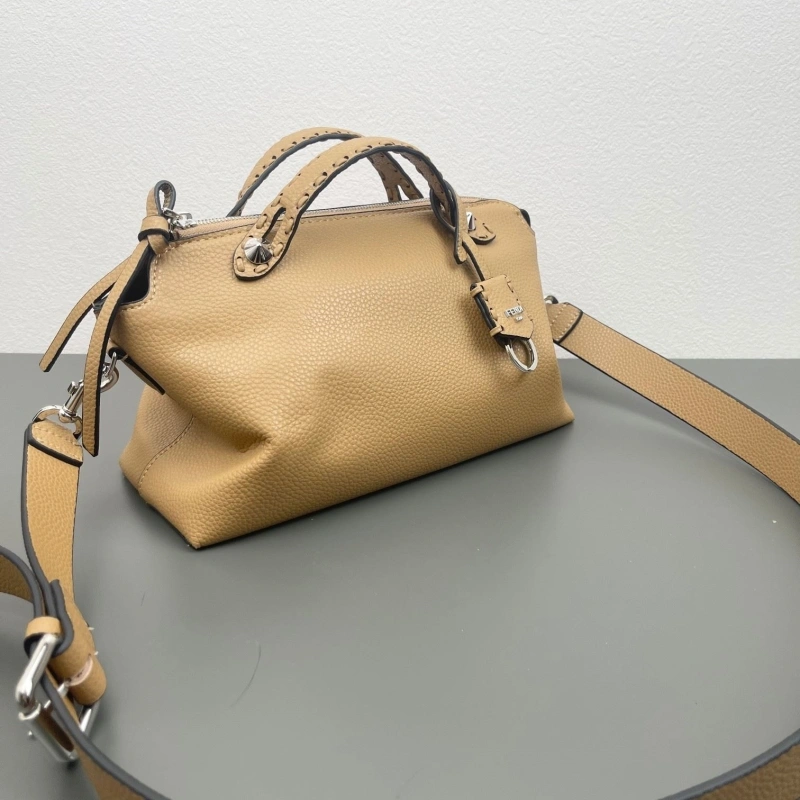 Fendi Top Handle Bags 4220D-0132