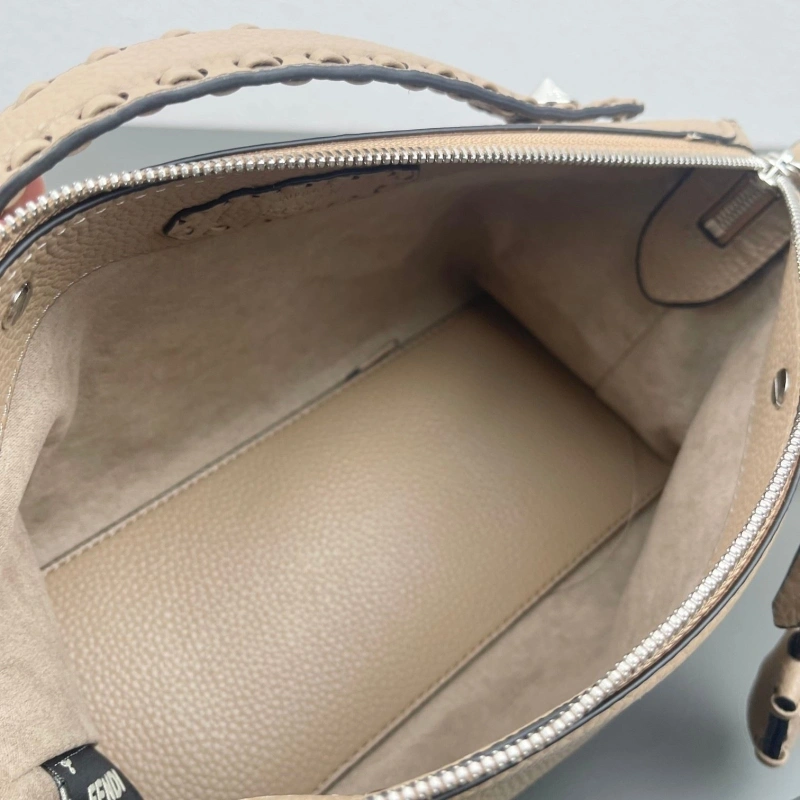 Fendi Top Handle Bags 4220D-0133