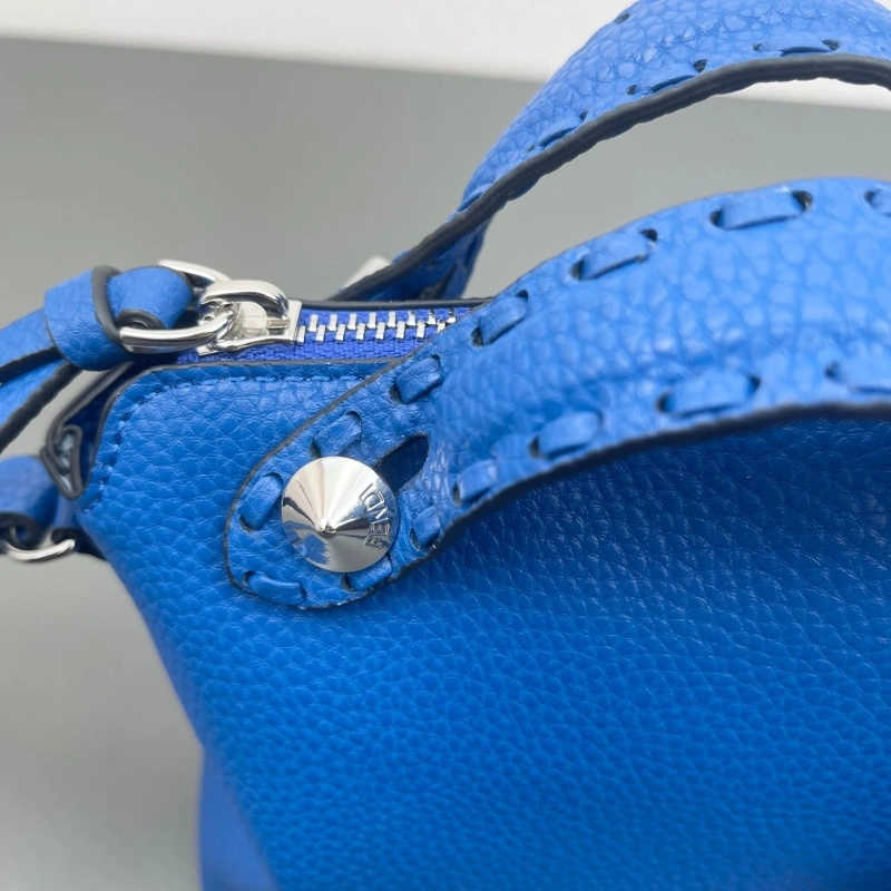 Fendi Top Handle Bags 4220D-0138