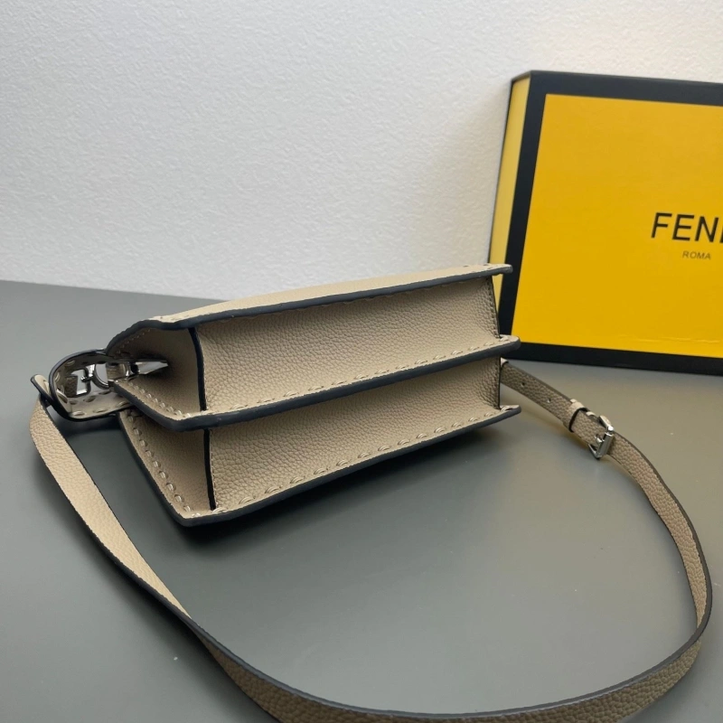 Fendi Top Handle Bags 4220D-0141