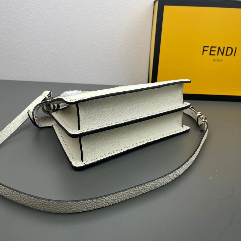 Fendi Top Handle Bags 4220D-0142