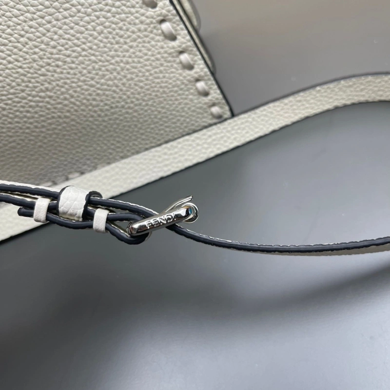 Fendi Top Handle Bags 4220D-0142