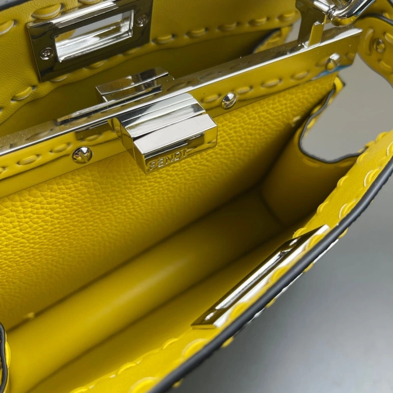 Fendi Top Handle Bags 4220D-0143