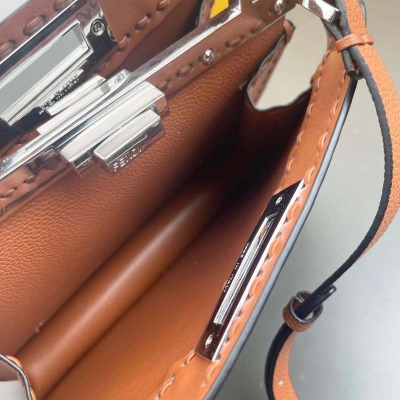 Fendi Top Handle Bags 4220D-0145