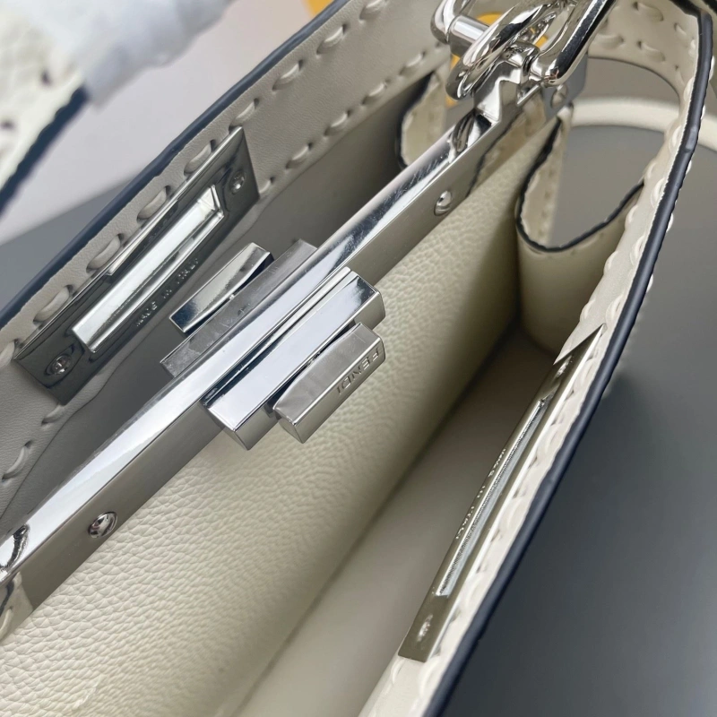 Fendi Top Handle Bags 4220D-0147