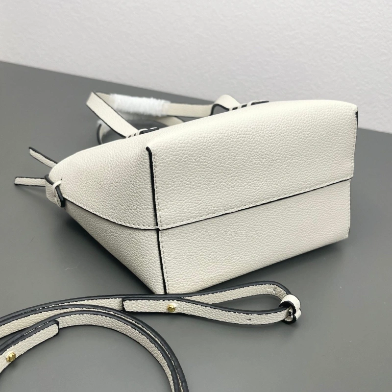 Fendi Shopping Bags 4220D-0152