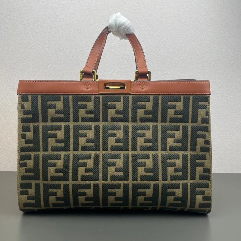 Fendi Shopping Bags 4220D-0155