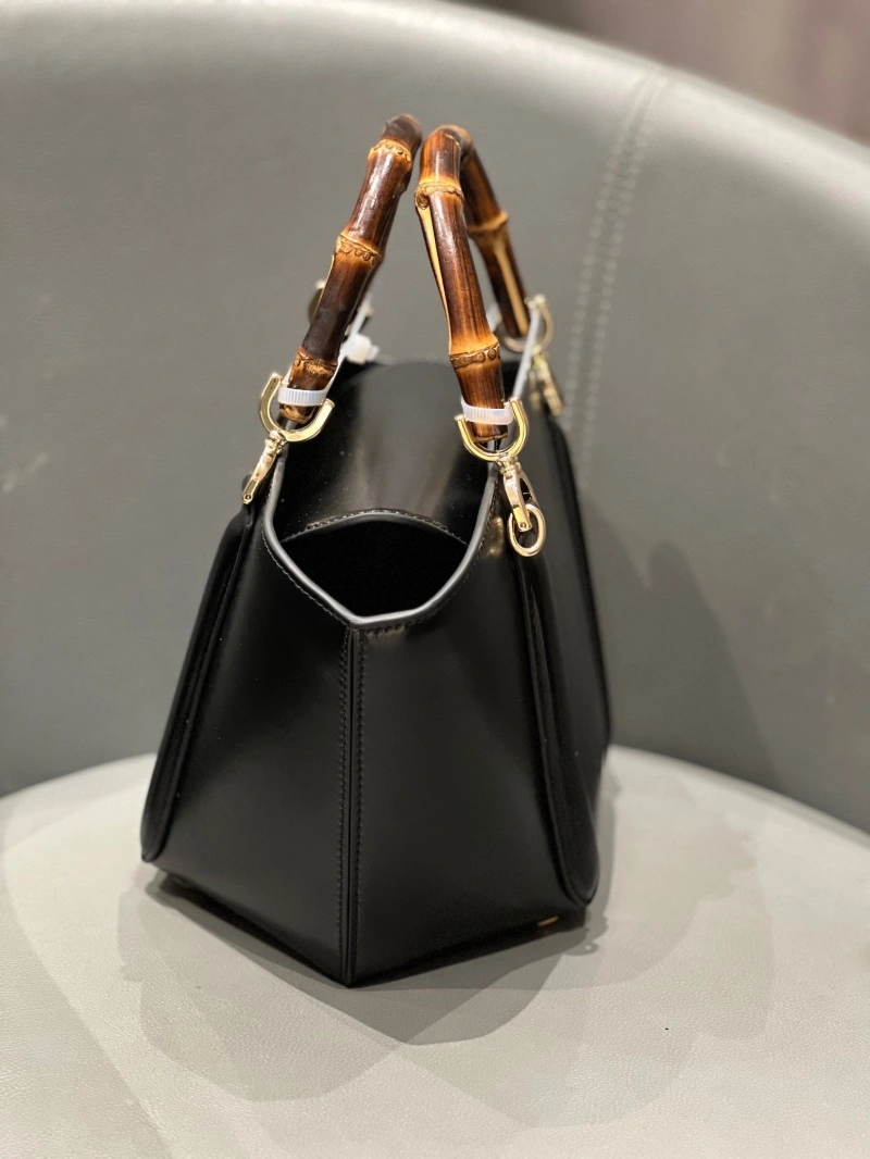 Gucci Shopping Bags 4220D-0328