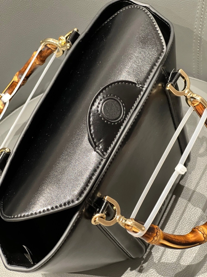 Gucci Shopping Bags 4220D-0328