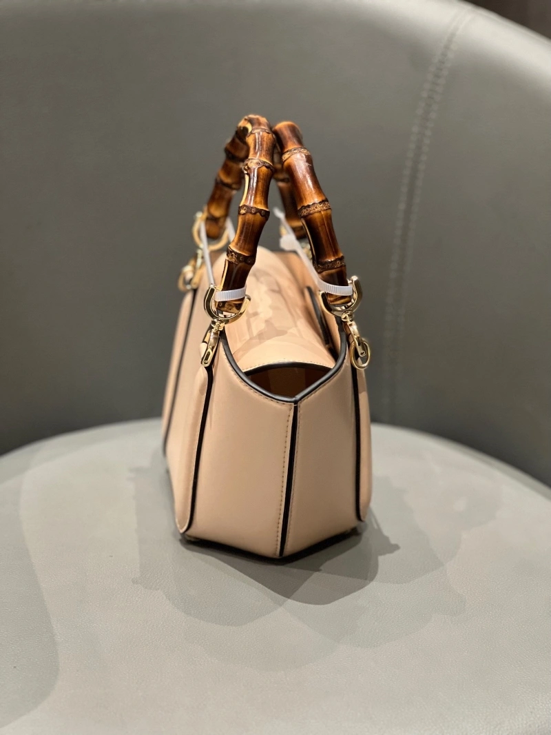 Gucci Shopping Bags 4220D-0329