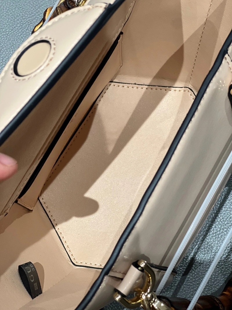 Gucci Shopping Bags 4220D-0329