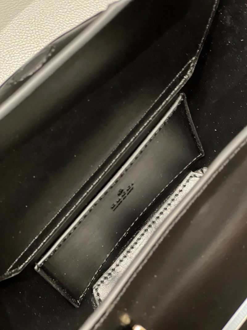 Gucci Shopping Bags 4220D-0330