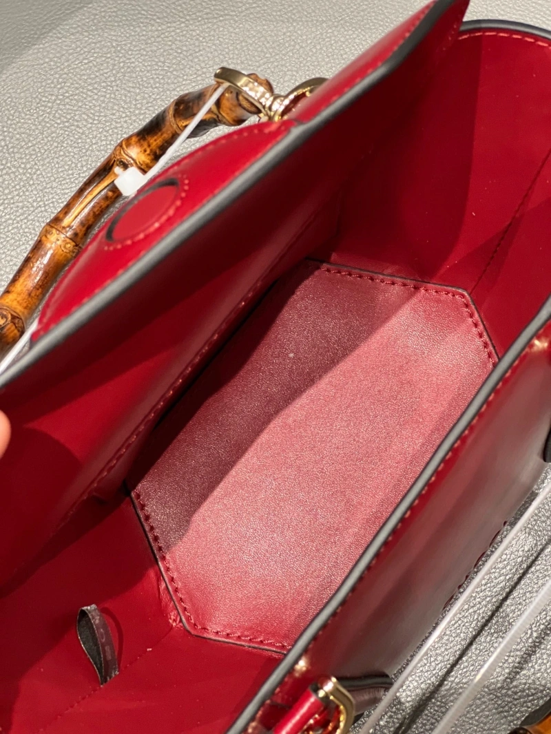 Gucci Shopping Bags 4220D-0331