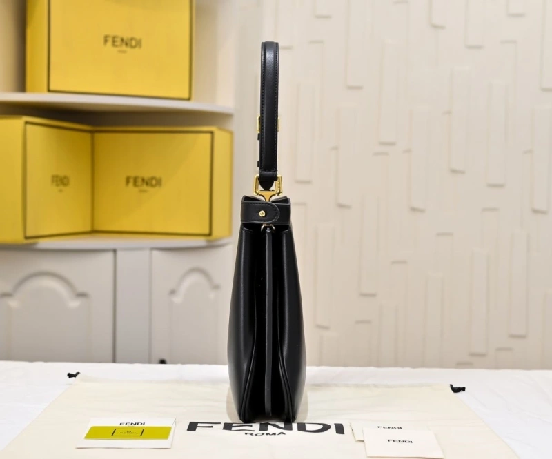 Fendi Top Handle Bags 4220D-0377