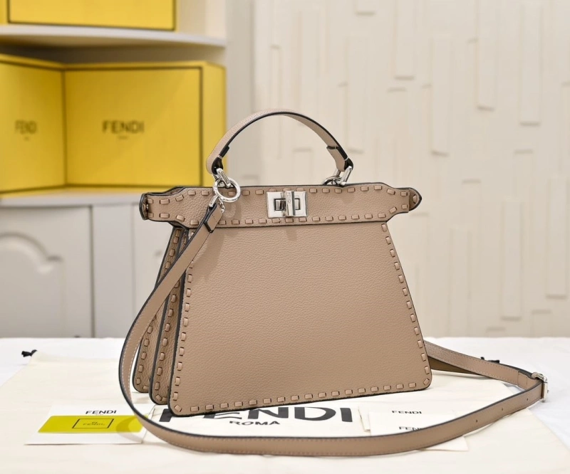 Fendi Top Handle Bags 4220D-0381