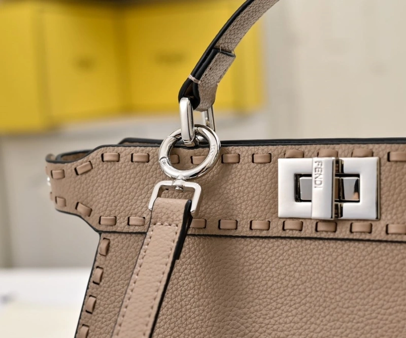 Fendi Top Handle Bags 4220D-0381