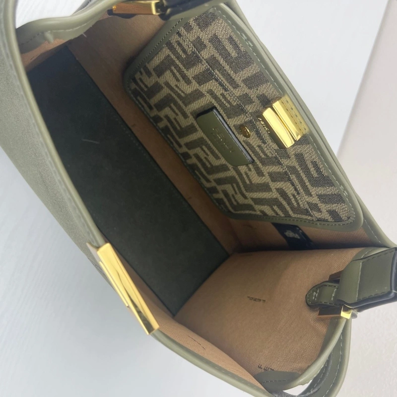 Fendi Top Handle Bags 4220D-0481