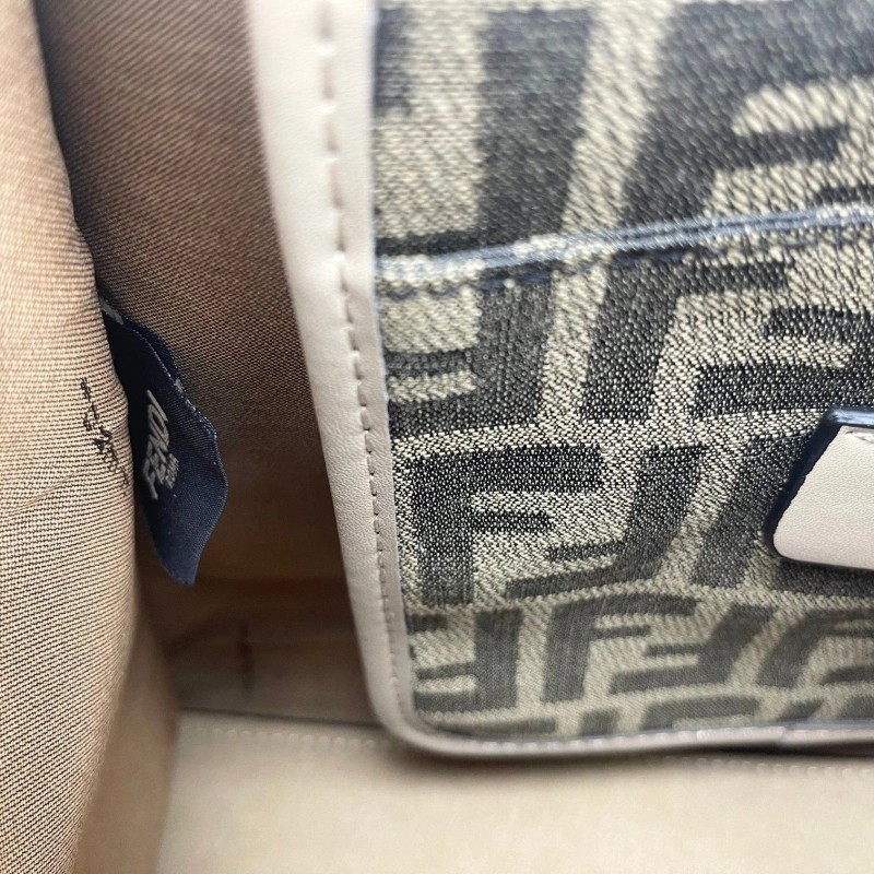 F**di top handle bags 4220d-0482