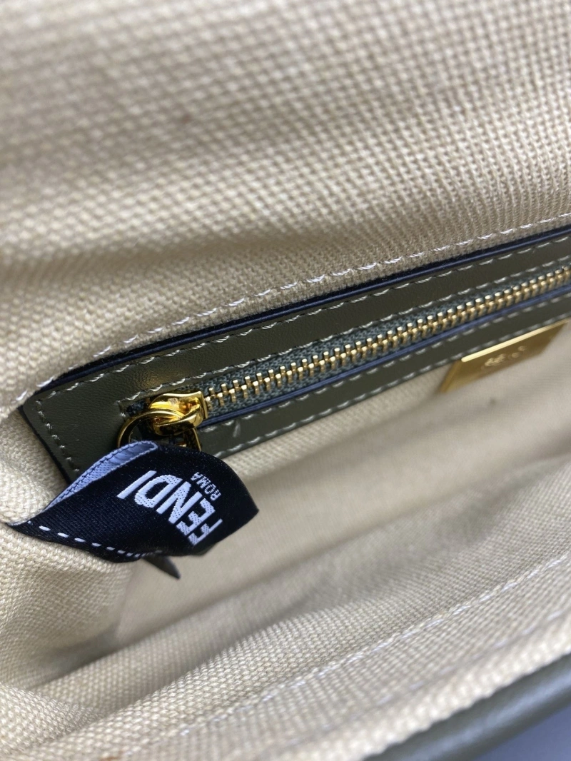 Fendi Baguette Bags 4220D-0483