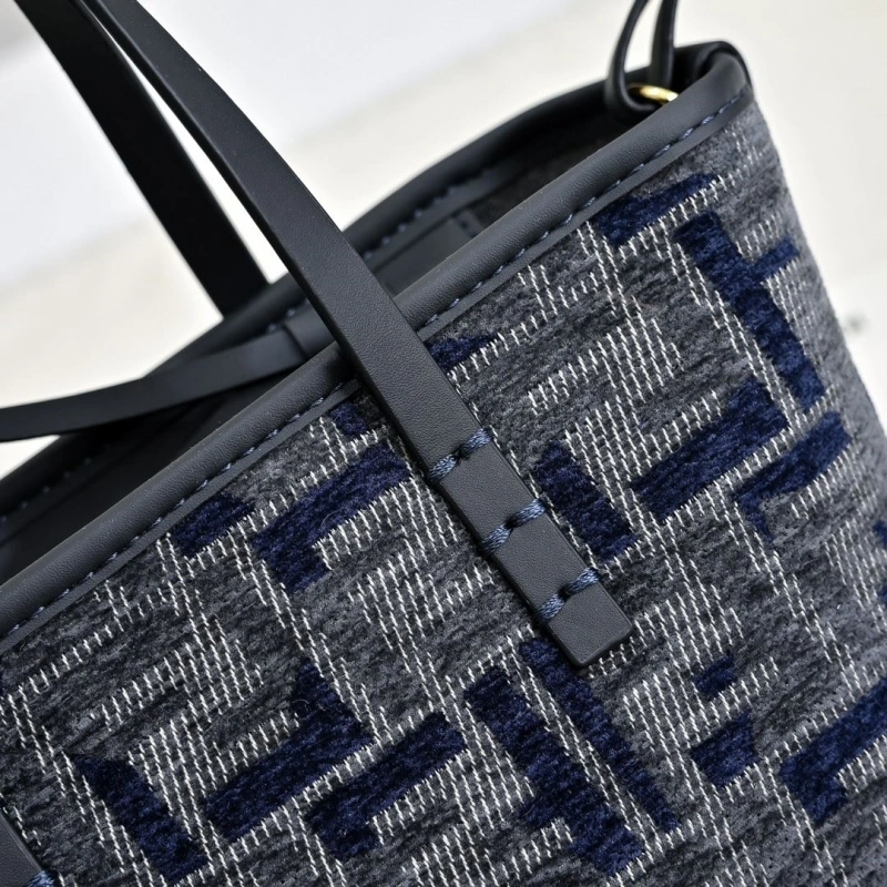 Fendi Shopping Bags 4220D-0501