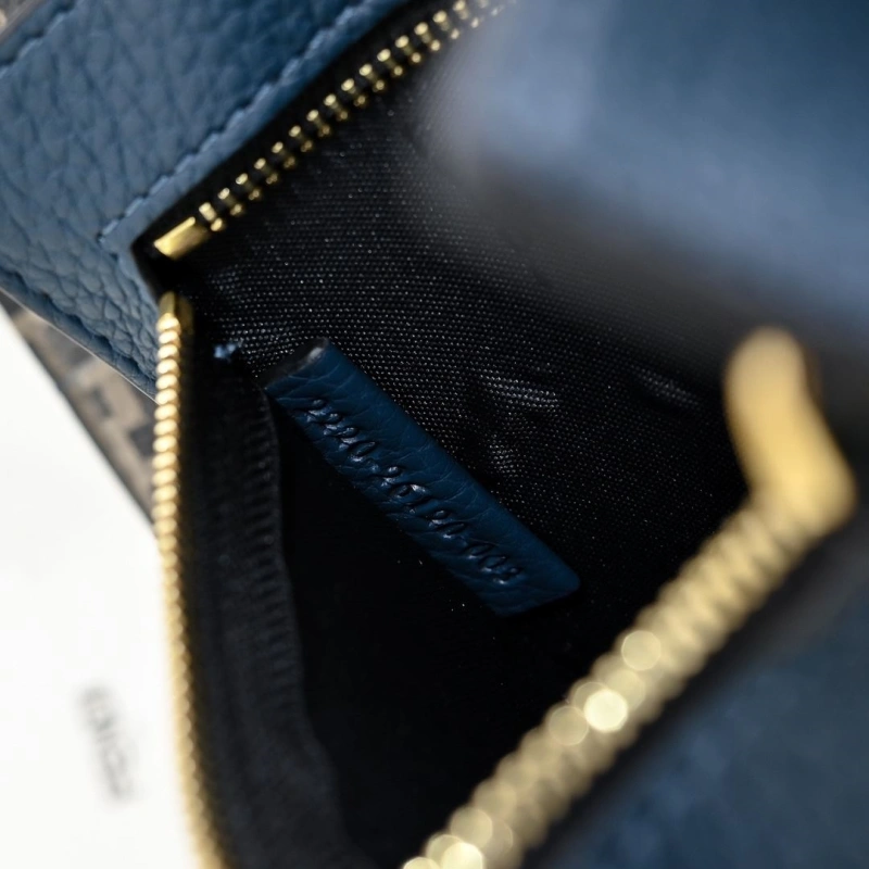 Fendi Shopping Bags 4220D-0505