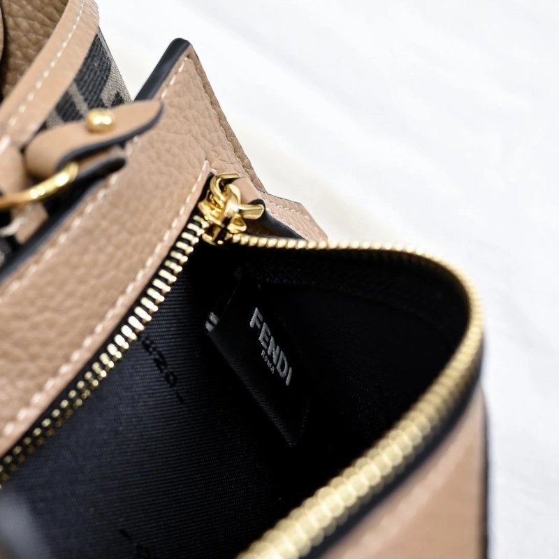 Fendi Shopping Bags 4220D-0507