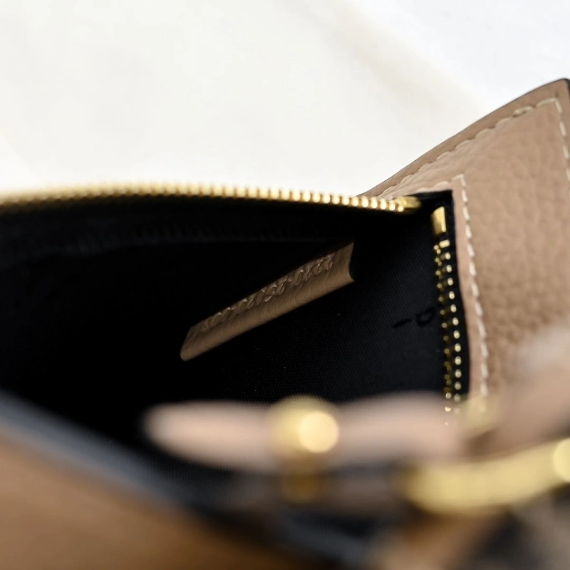 Fendi Shopping Bags 4220D-0507