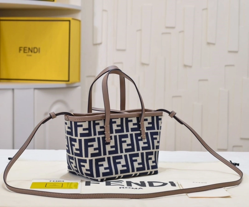 Fendi Shopping Bags 4220D-0516