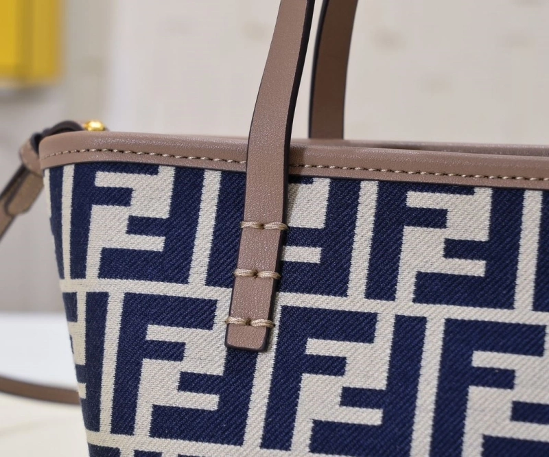 Fendi Shopping Bags 4220D-0516