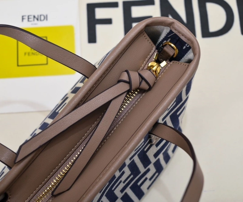 Fendi Shopping Bags 4220D-0516